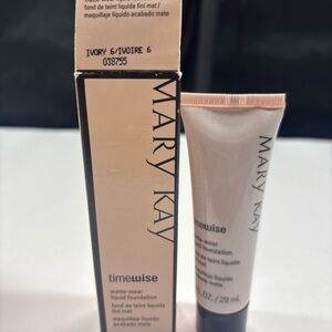 Mary Kay Timewise 038755 Matte wear Ivory 6 Liquid Foundation Discontinued NIB